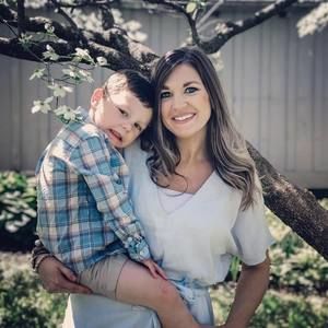 Meet your Posher, Lauren